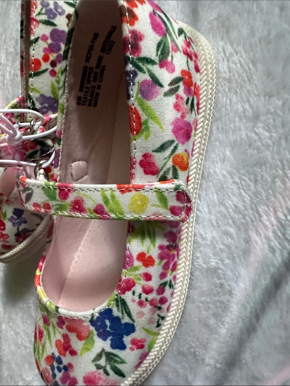 Harper Canyon Girls Floral Mary Jane Shoes - White with Pink, Red & Green